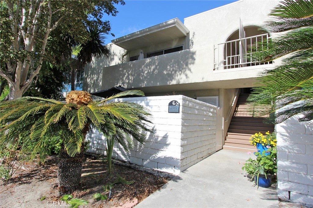 2189 Via Mariposa East C, Laguna Woods CA 92637