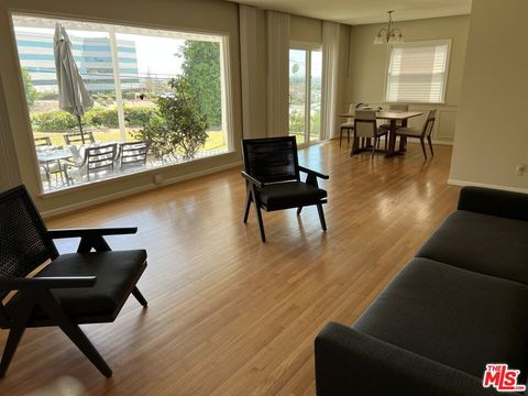 Photo of 5604 S Chariton Avenue, Ladera Heights, CA 90056 (MLS # 24377409)