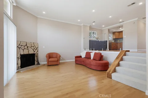 MLS: WS26219584