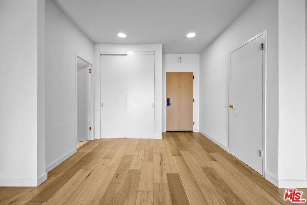 Photo of 999 N Doheny Drive #306, West Hollywood, CA 90069 (MLS # 25614331)