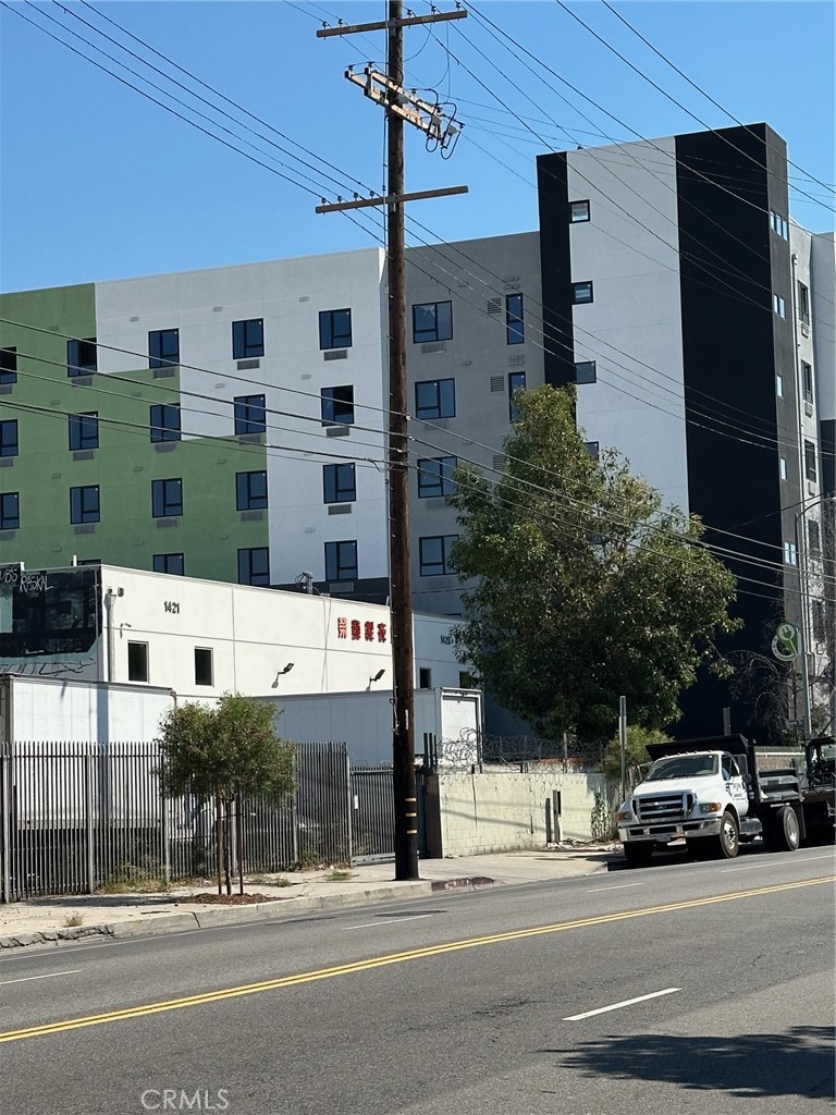 Properties 1 1401 N Main Street