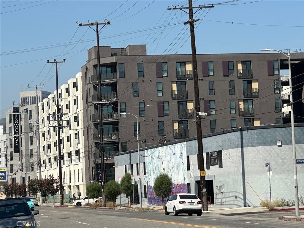 1401 N Main Street