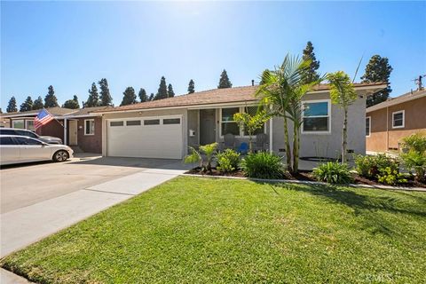 4855 Pearce Avenue N Long Beach CA 90808