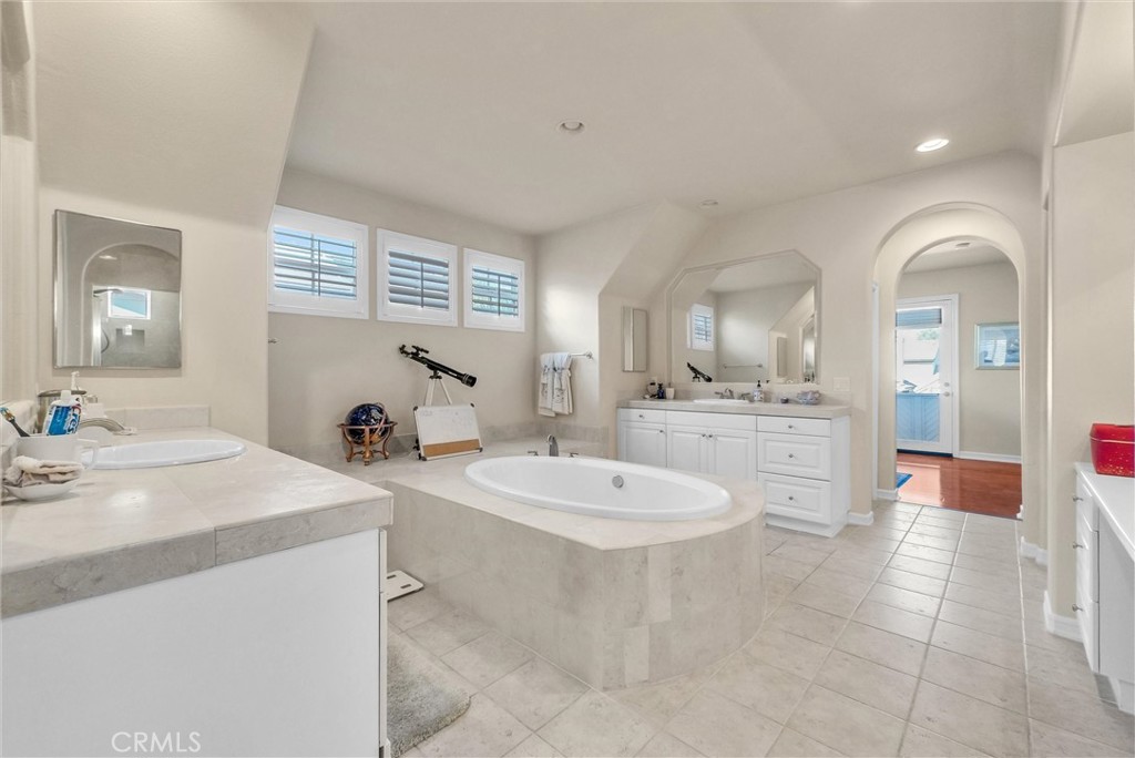Benchley Hill (BENH) - Residential Lease