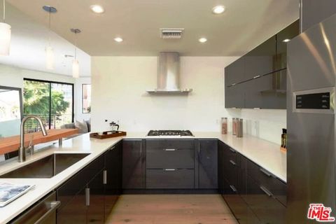 Photo of 6685 W Daychar Drive, Los Angeles, CA 90028 (MLS # 26635001)