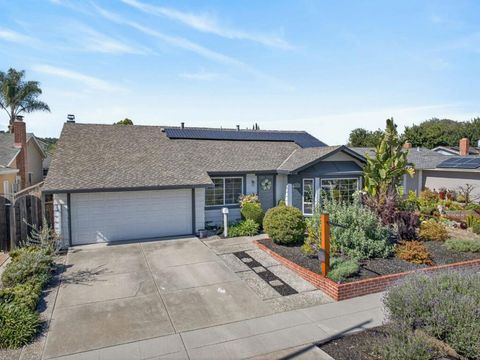 Photo of 6221 Glider Drive, San Jose, CA 95123 (MLS # ML82037445)