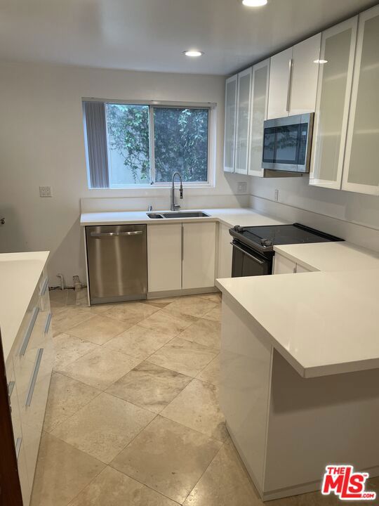 Photo of 9297 Burton Way #1, Beverly Hills, CA 90210 (MLS # 26985641)