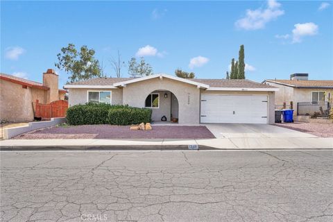 Photo of 1340 Tara Street, Barstow, CA 92311 (MLS # HD25255392)