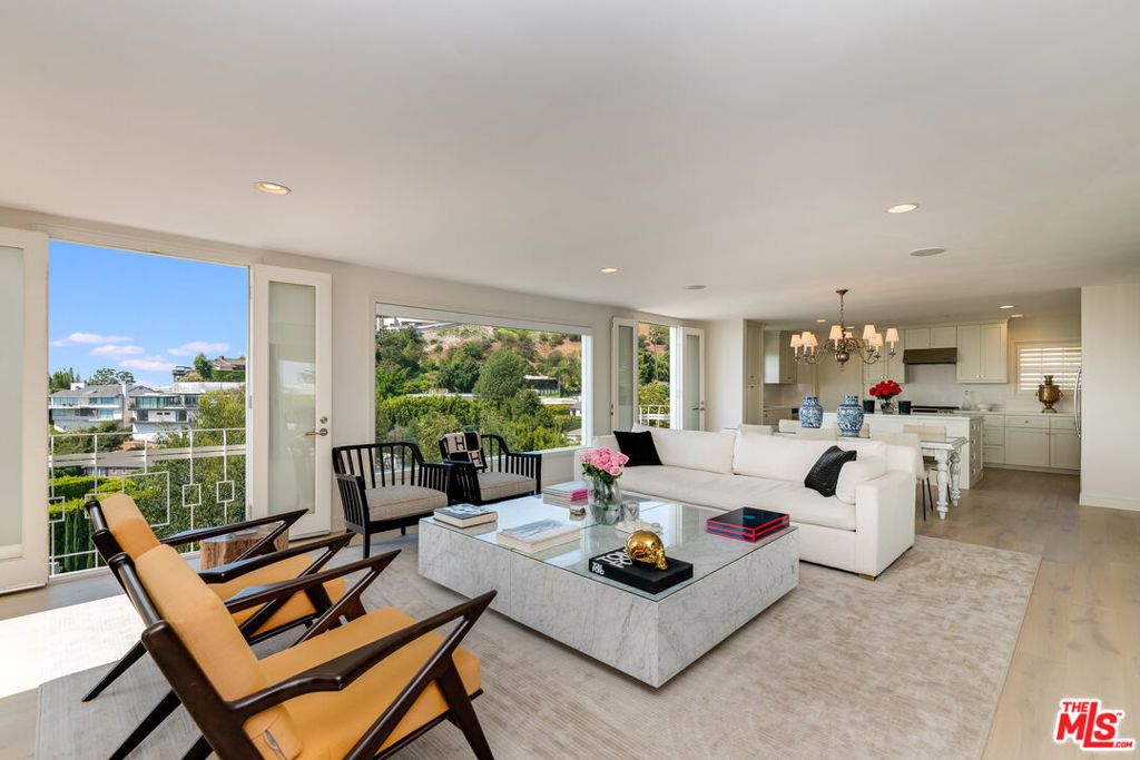 Photo of 1344 Belfast Drive, Los Angeles, CA 90069 (MLS # 25583757)