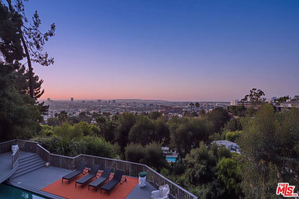 Photo of 1344 Belfast Drive, Los Angeles, CA 90069 (MLS # 25583757)