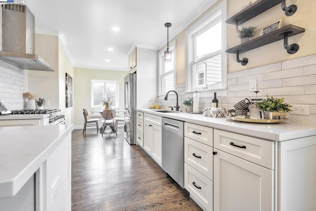 OAKLAND - Residential