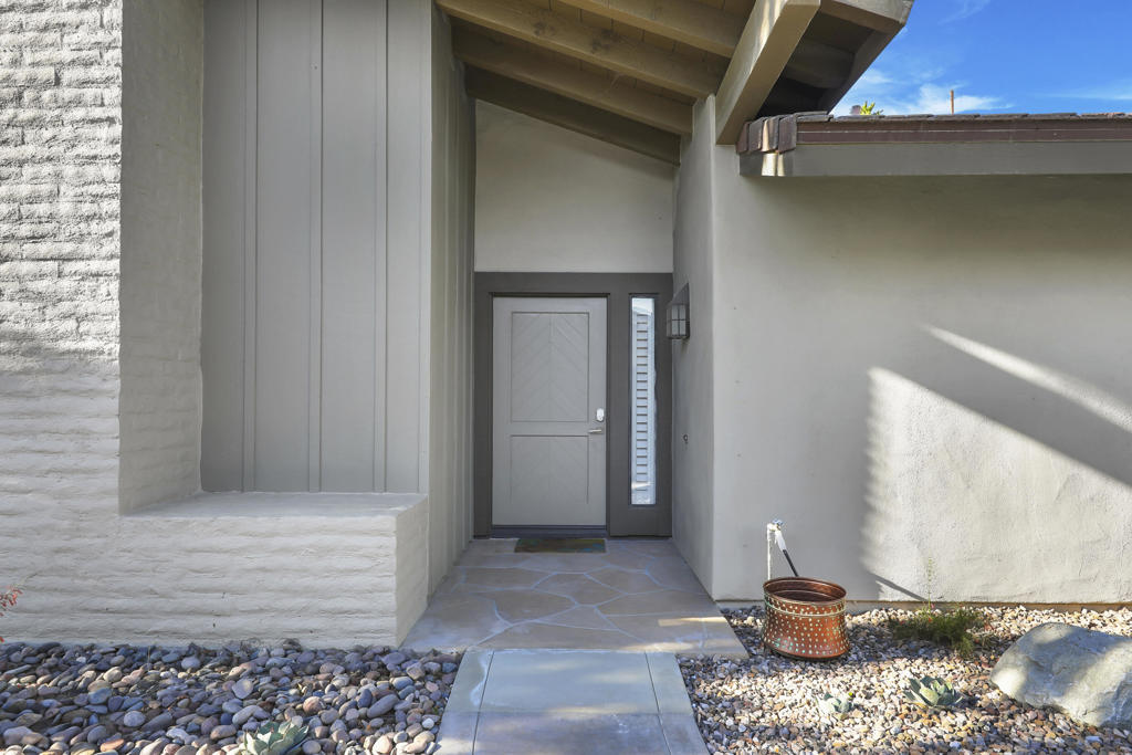 209 Bouquet Canyon Drive