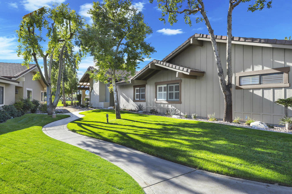 209 Bouquet Canyon Drive