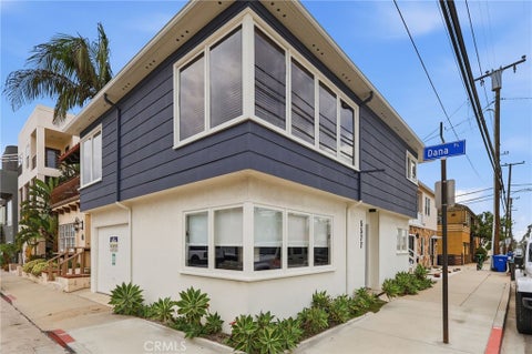 Photo of 5577 E Ocean BLVD, Long Beach, CA 90803 (MLS # PW26198726)