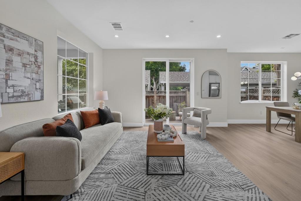 1911 Vida Court