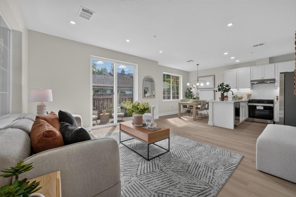 1911 Vida Court