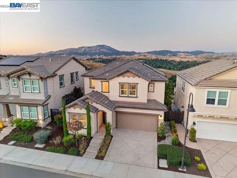 Photo of 882 Via Palermo, San Ramon, CA 94583 (MLS # 41136814)