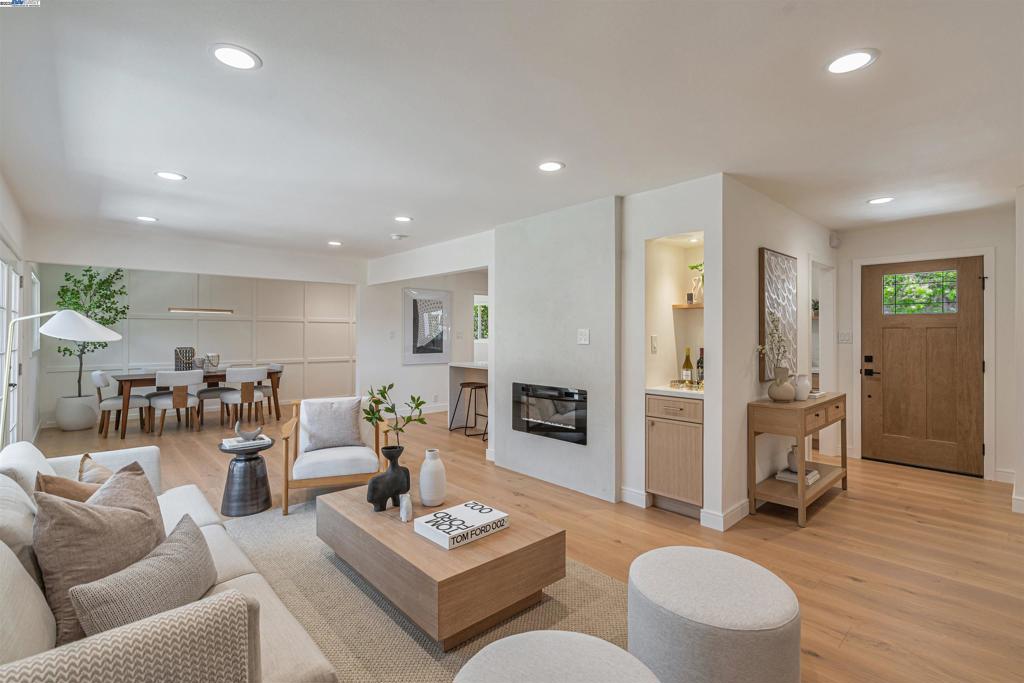 CASTRO VALLEY - Residential