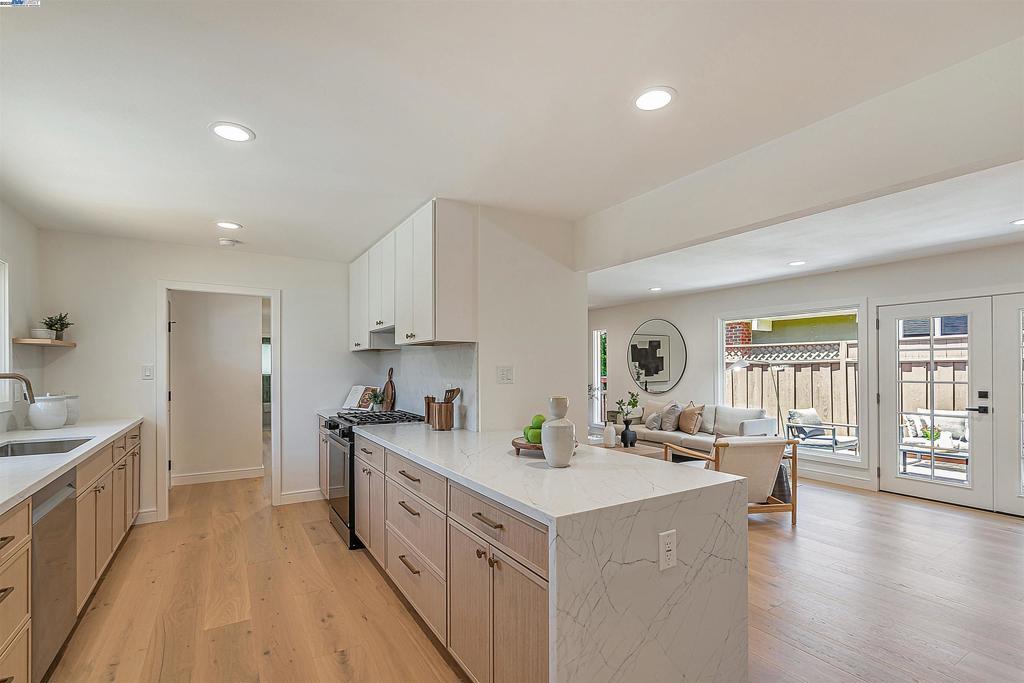 CASTRO VALLEY - Residential