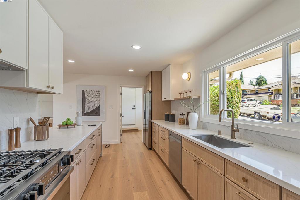 CASTRO VALLEY - Residential