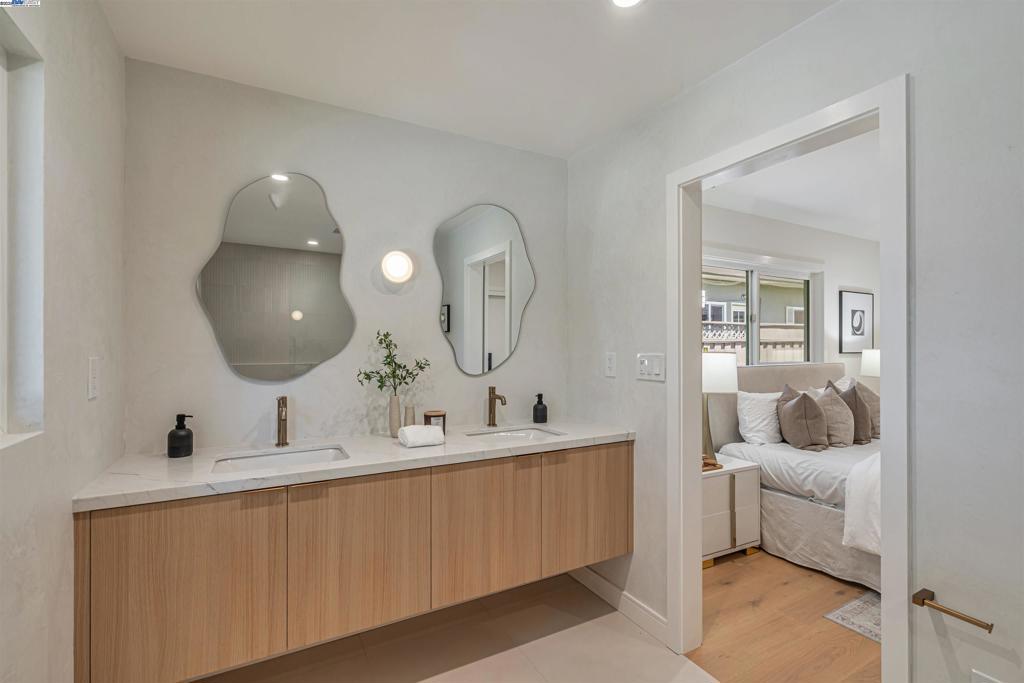 CASTRO VALLEY - Residential