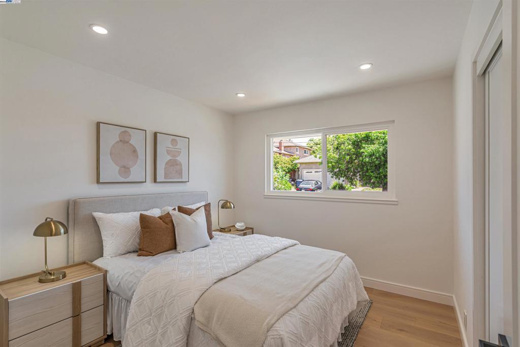 CASTRO VALLEY - Residential