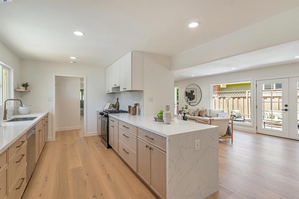 CASTRO VALLEY - Residential