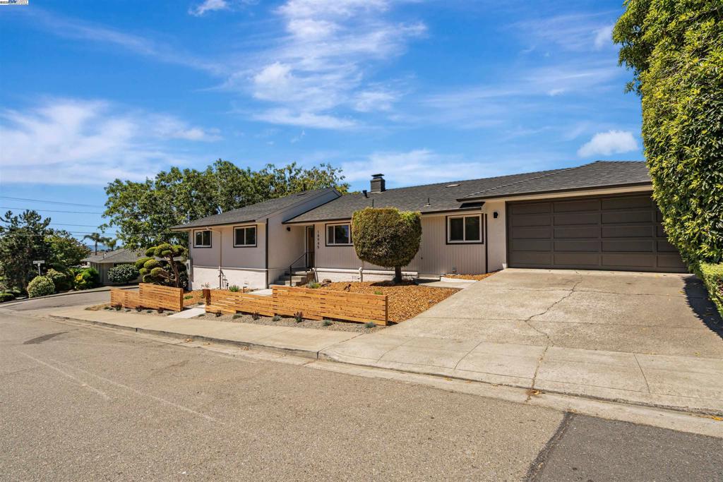 CASTRO VALLEY - Residential