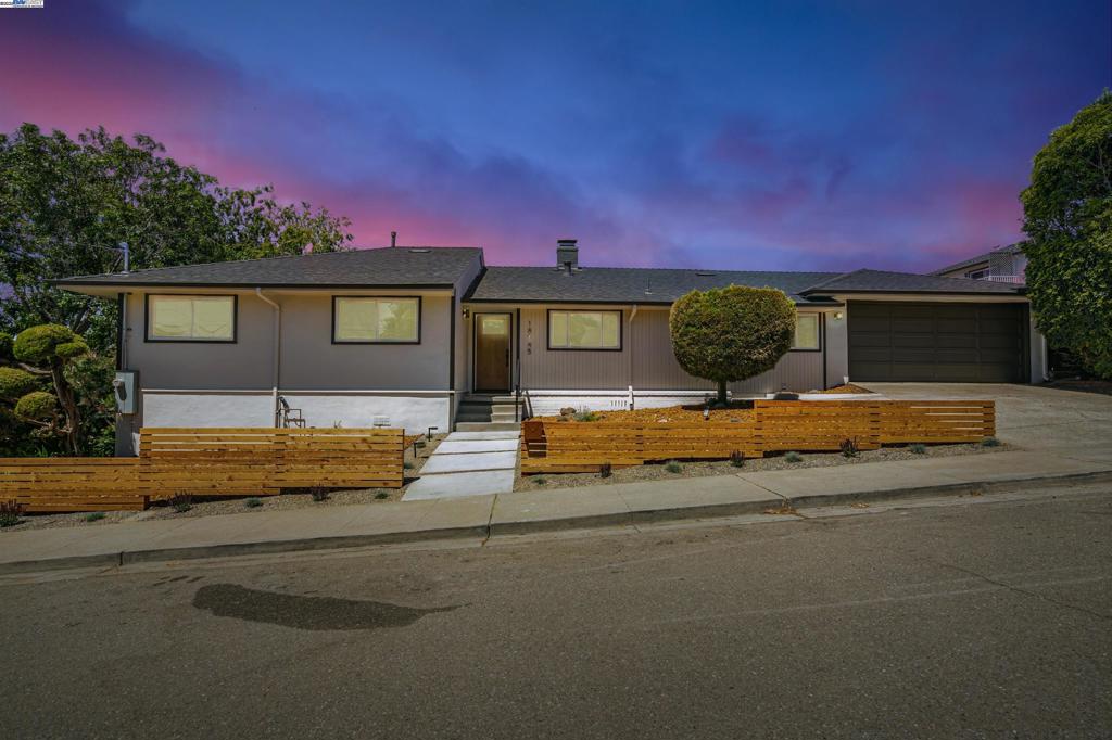 CASTRO VALLEY - Residential