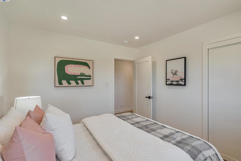 CASTRO VALLEY - Residential