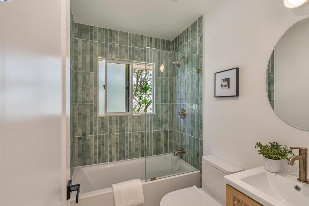 CASTRO VALLEY - Residential