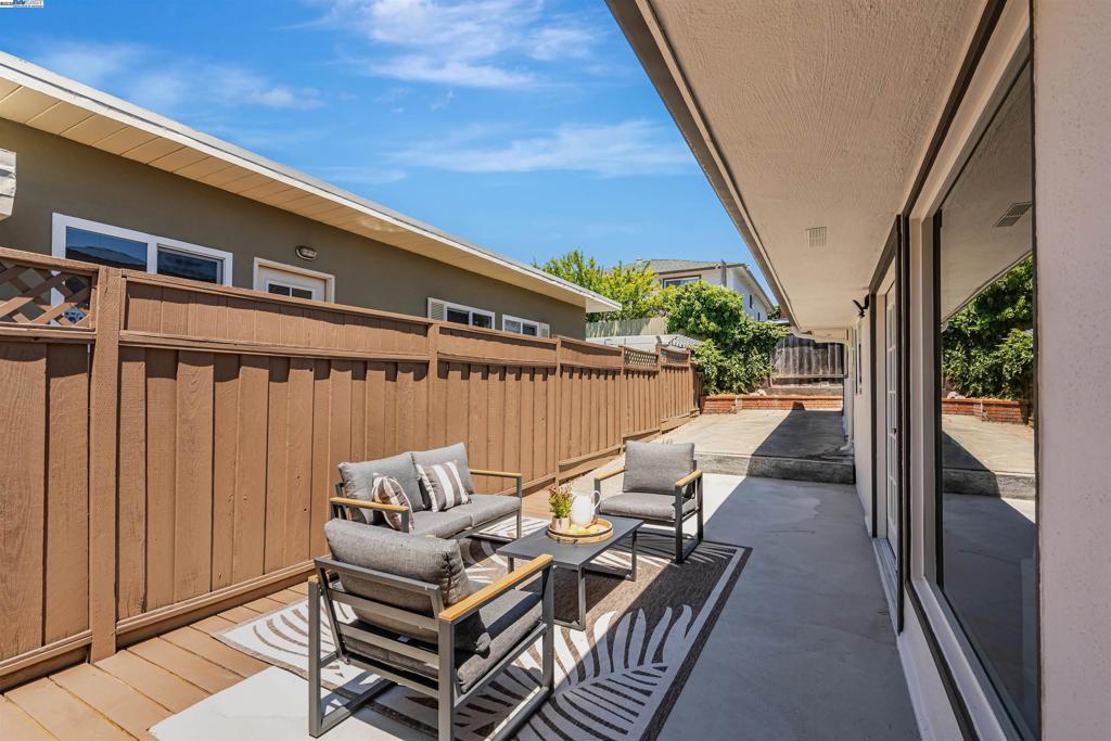 CASTRO VALLEY - Residential