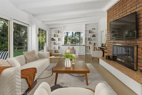 Photo of 444 Oneida Drive, Pasadena, CA 91107 (MLS # AR26125962)