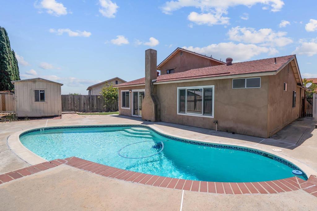7439 Carrie Ridge Way
