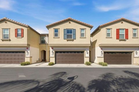 Photo of 517 Pinedale St St, Vista, CA 92081 (MLS # 260002221SD)