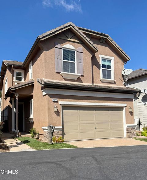 Photo of 28225 Clementine Drive, Santa Clarita, CA 91350 (MLS # P1-24355)