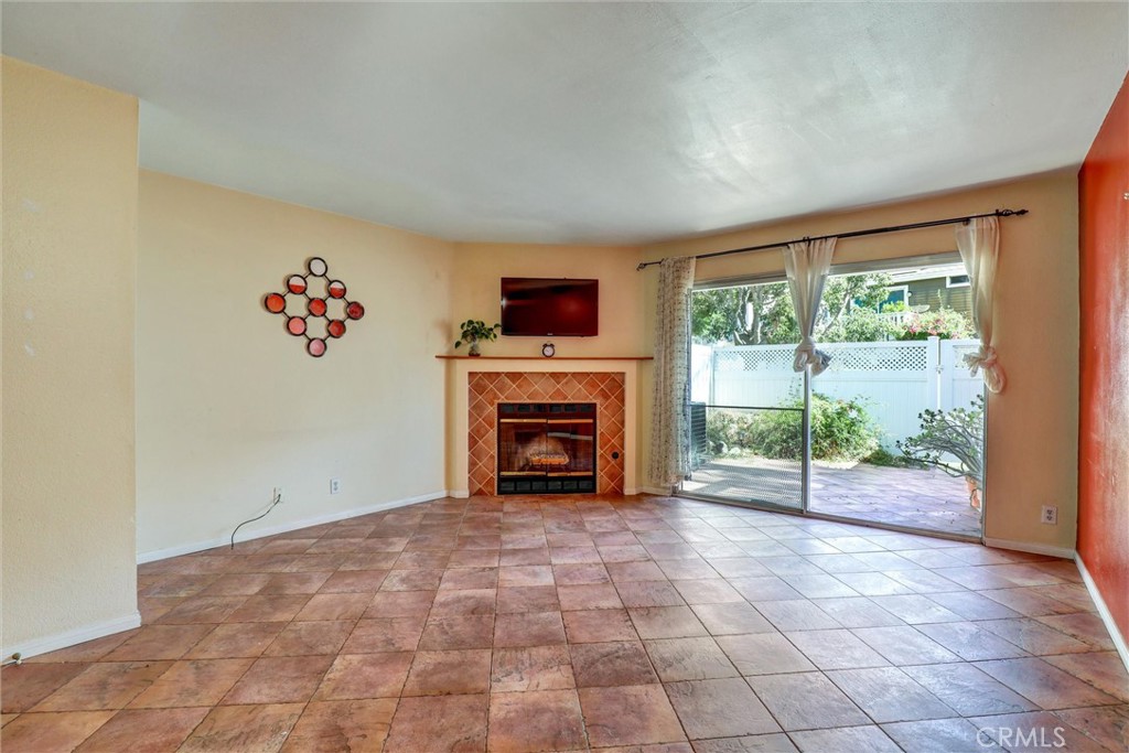 10 Candlewood Lane