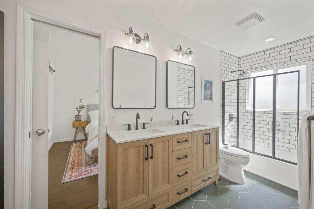 19336 Garrison Avenue