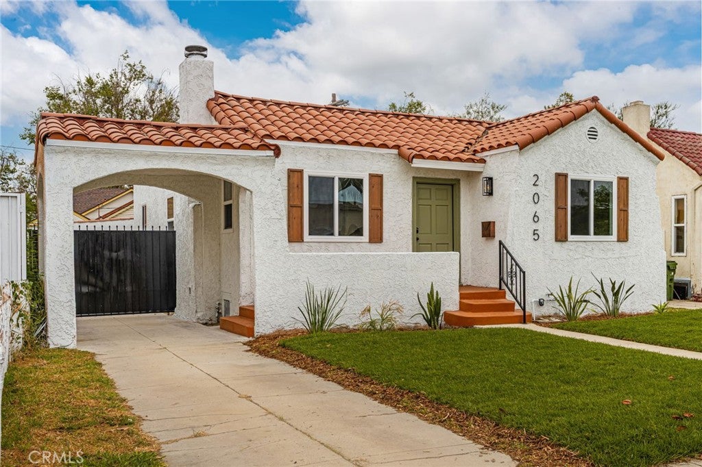 2065 W 65th, Los Angeles CA 90047