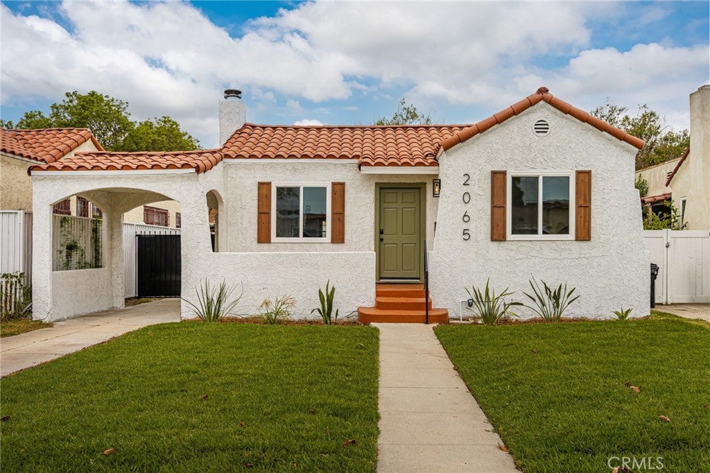 2065 W 65th