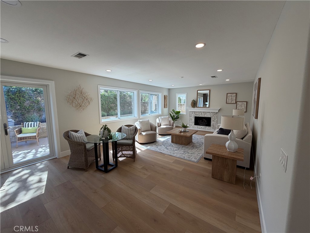 6 Hemingway Court