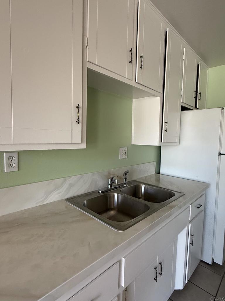 285 Moss Street 75