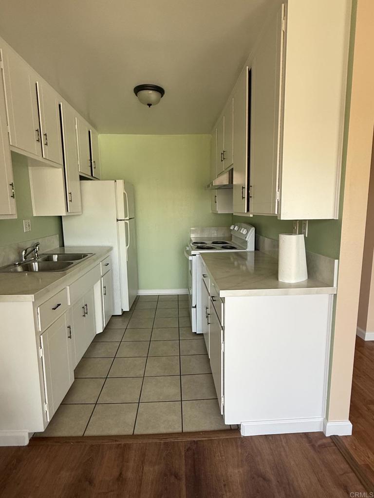 285 Moss Street 75