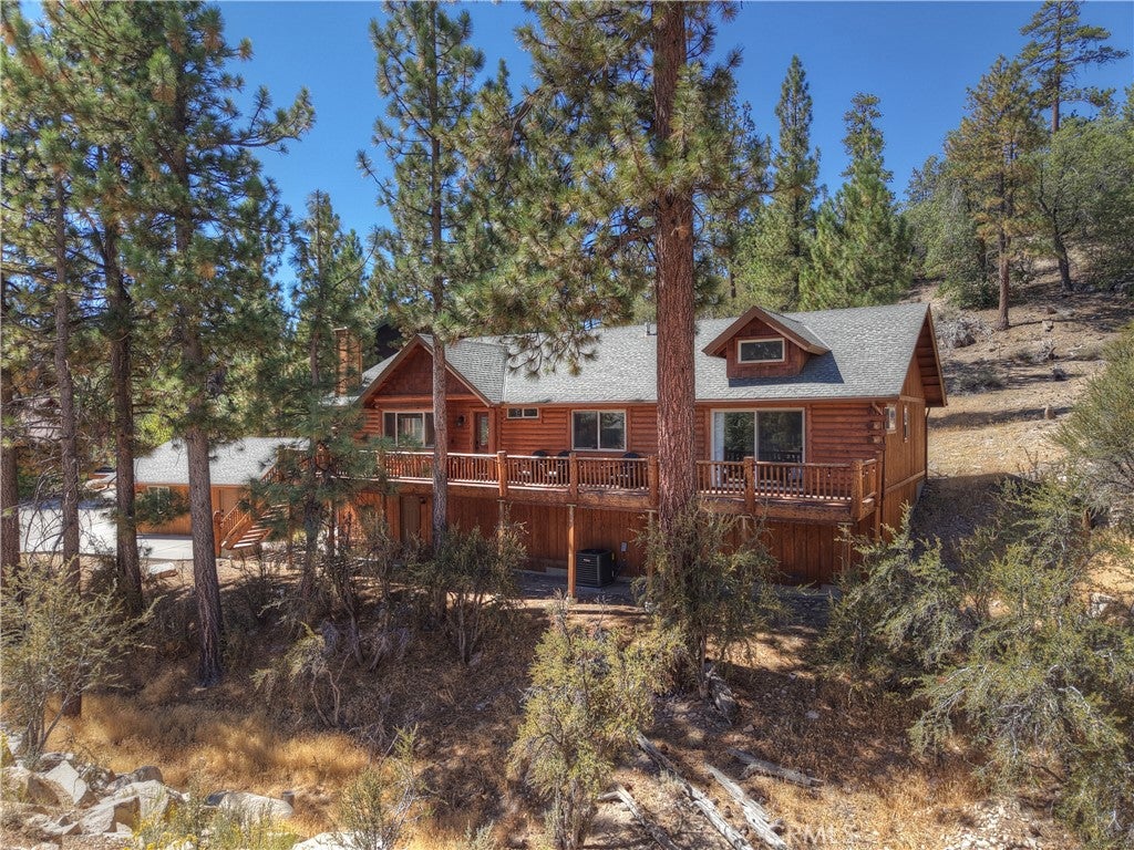 400 Sunrise Way