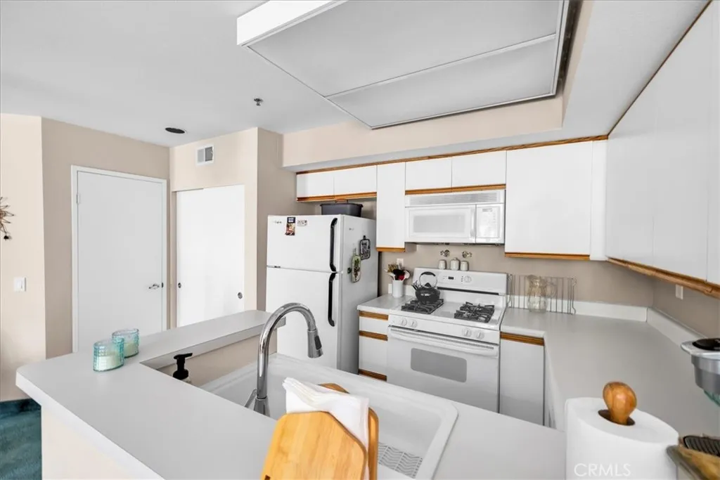 Palm Springs, California 92262, United States, 1 Bedroom Bedrooms, ,2 BathroomsBathrooms,Residential,Active,248939