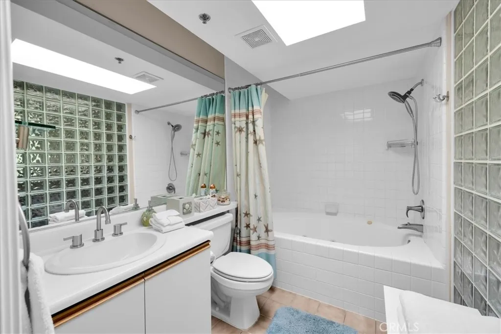 Palm Springs, California 92262, United States, 1 Bedroom Bedrooms, ,2 BathroomsBathrooms,Residential,Active,248939