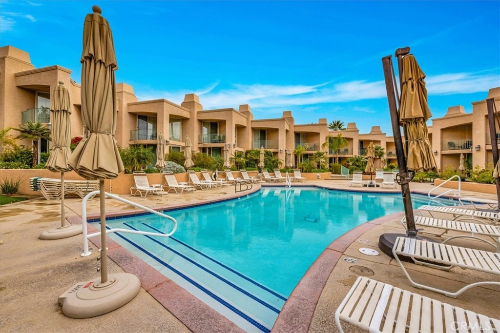 DESERT SUN RESORT - Residential