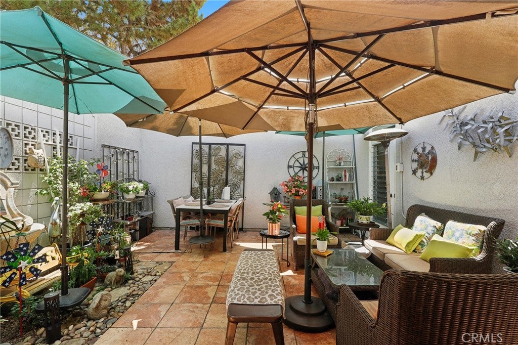 740 Avenida Majorca B