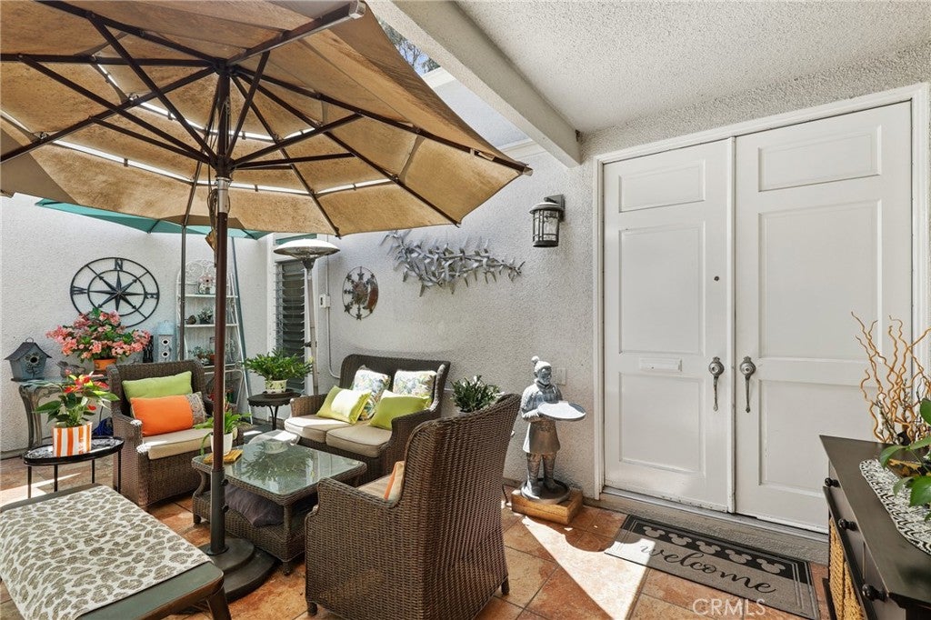 740 Avenida Majorca B