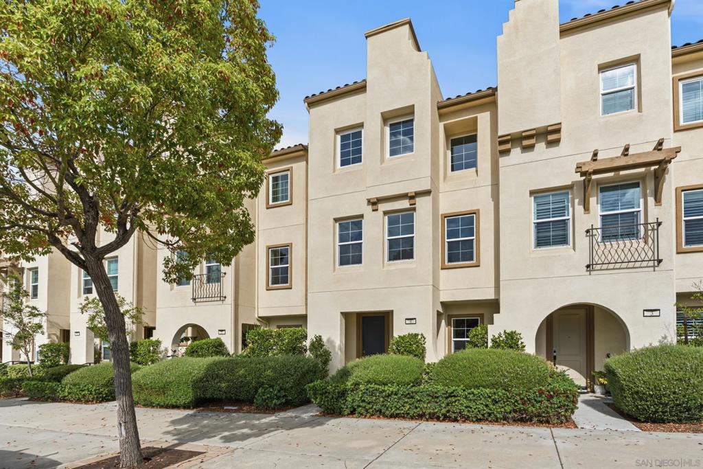 5992 Village Center Loop 4